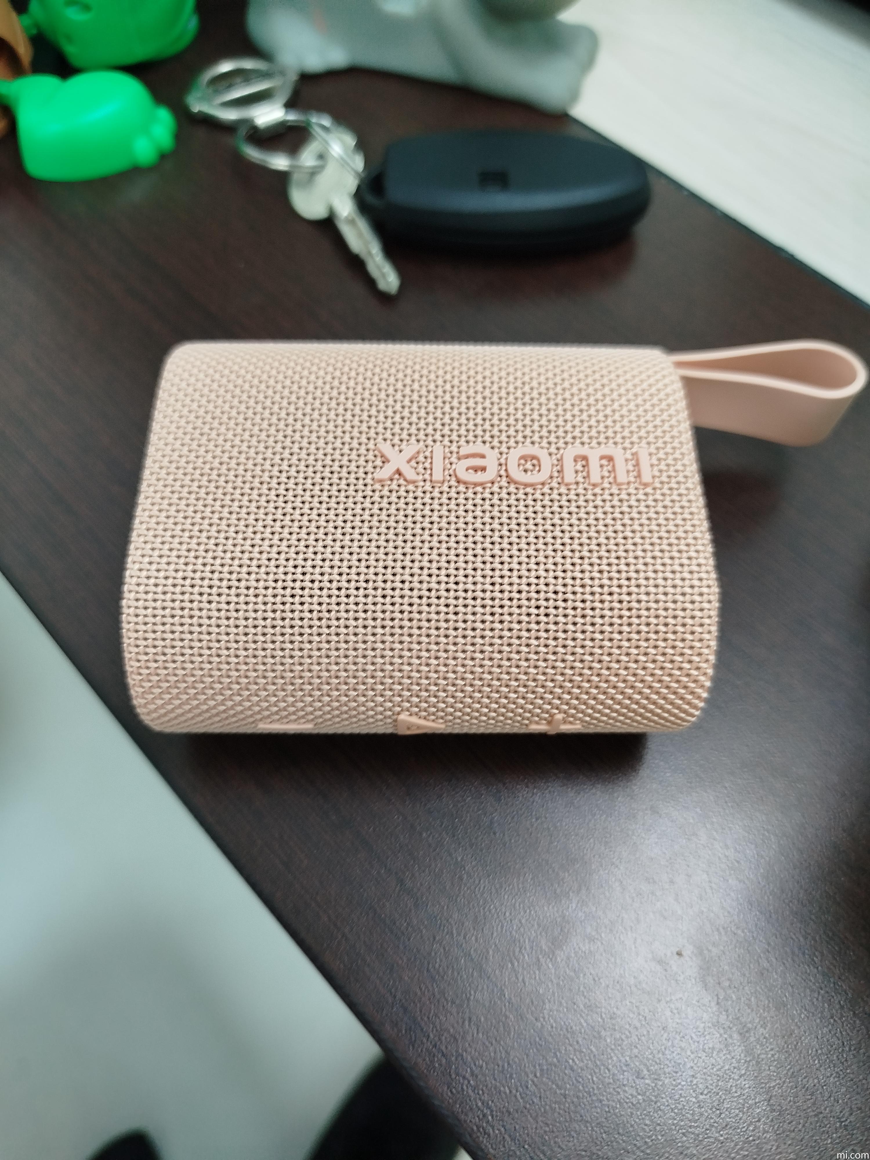 Xiaomi Sound Pocket, Portable, 5W Output, IP67 Dust & Water Resistance, Smart Volume Balancing, Dynamic Woofer Extension, 10-hour Long Battery Life, Bluetooth 5.4, TWS Stereo Combo, Hands-Free Calling