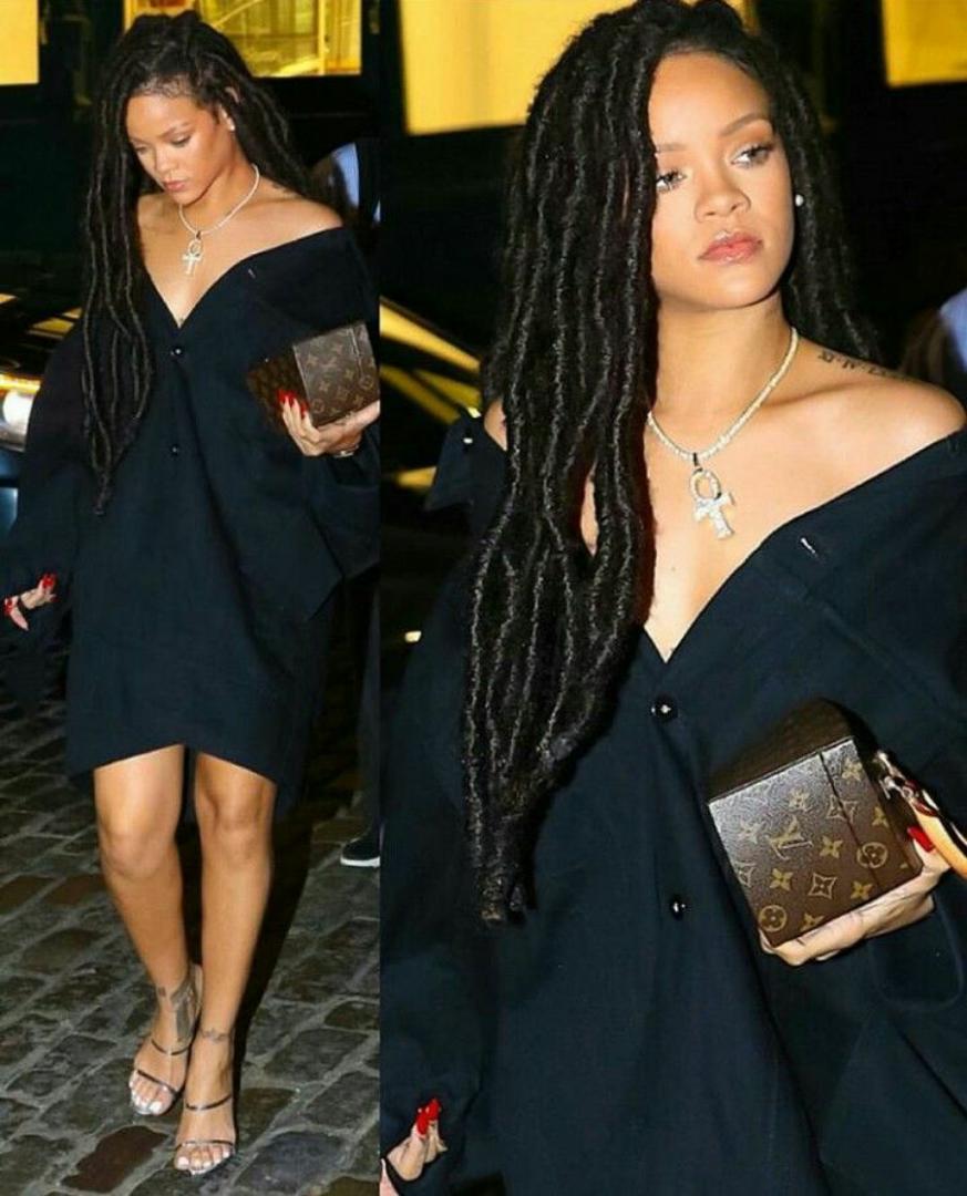 Riri locs are a bold variation of faux locs, known for their thicker, chunkier appearance. This style exudes confidence and a carefree flair, often featuring a slightly undone, textured finish. These