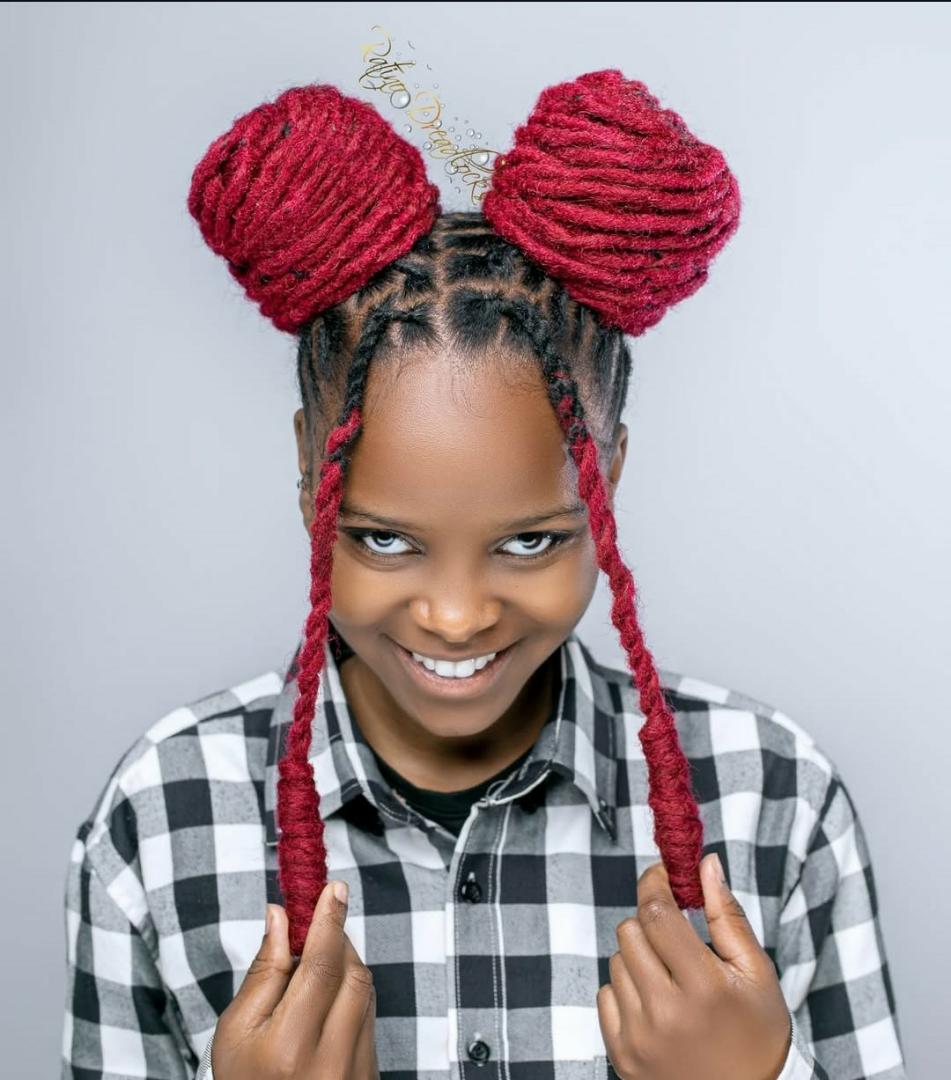 Artificial dreadlocks 70 pieces, also known as dreadlock extensions or synthetic dreads, are a temporary hairstyle where pre-made dreadlock extensions are attached to natural hair. T