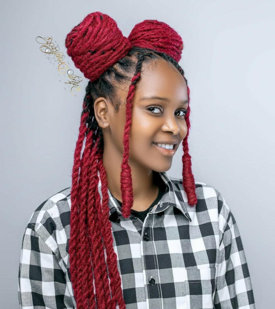 Artificial dreadlocks 70 pieces, also known as dreadlock extensions or synthetic dreads, are a temporary hairstyle where pre-made dreadlock extensions are attached to natural hair. T