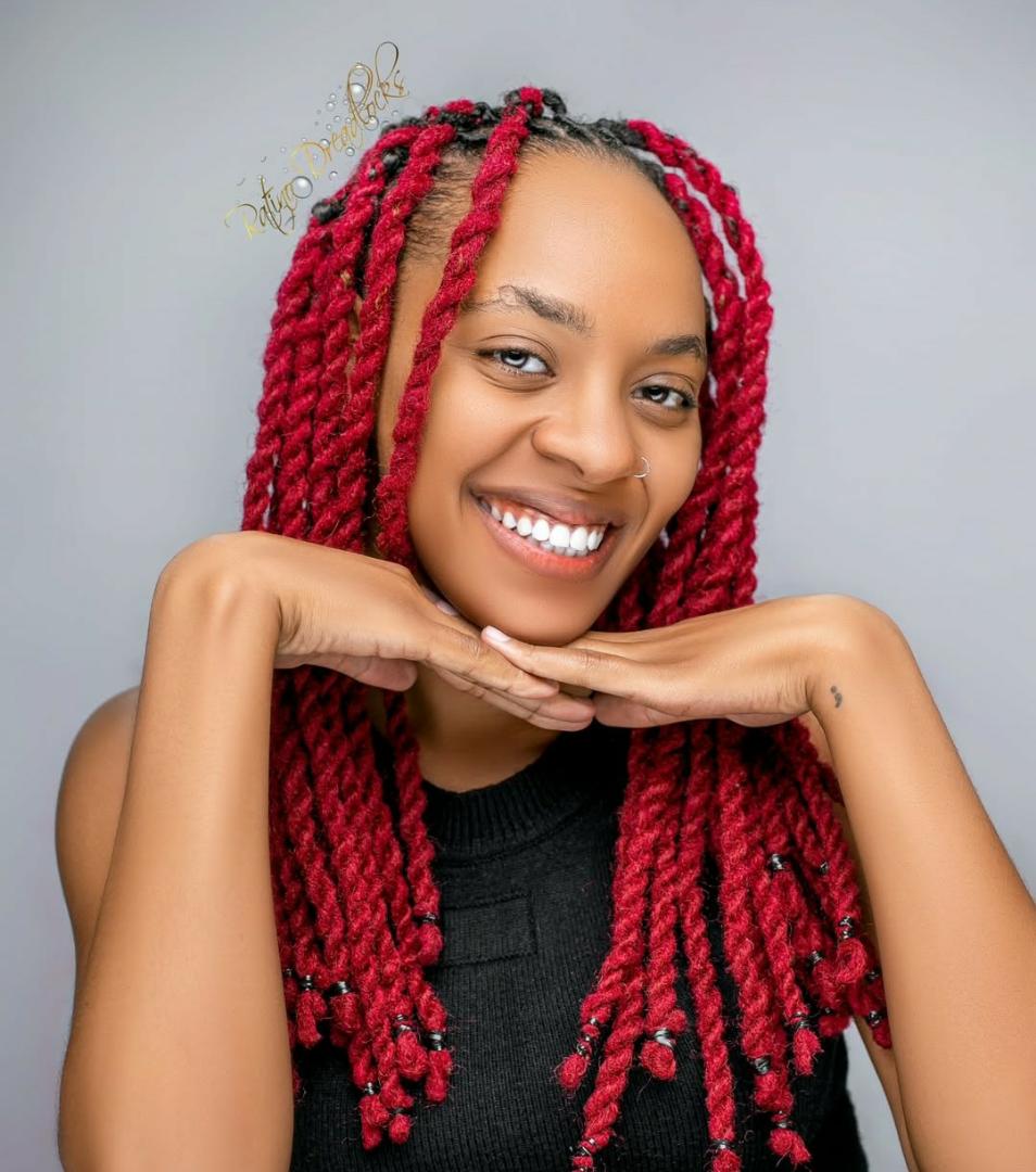 Artificial dreadlocks 70 pieces, also known as dreadlock extensions or synthetic dreads, are a temporary hairstyle where pre-made dreadlock extensions are attached to natural hair. T