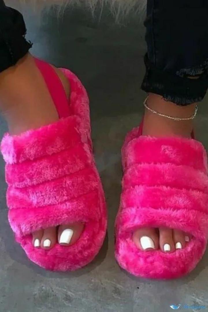 Fancy Fluffy high-quality shoes.FLUFFY are made from premium suede and lined with genuine sheeps wool, which provides your feet with ample warmth. The supple suede upper provides a touch of elegance,