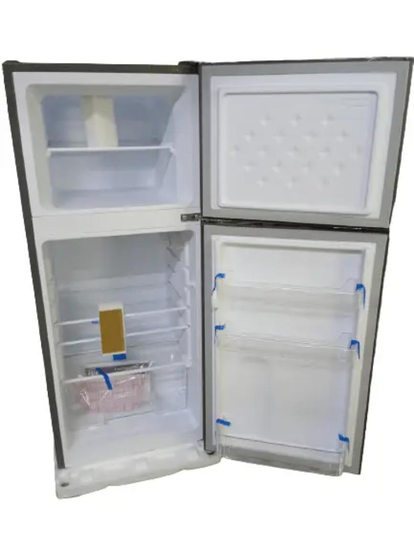 ROCH 118L Double Door Fridge RFR-150-DT-I Defrost Fridge Direct Cool Silver With Inbuit Freezer Glass Shelves Lockable 1 Year Warranty