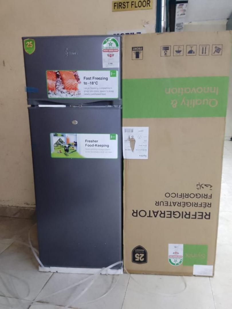 Synix 210 litres refrigerator with Dispenser double door fridge 3star. Energy saver, freezer. affordable