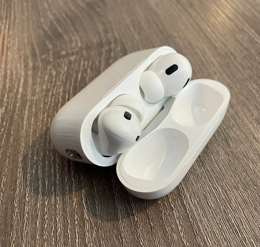 AirPods PRO With MagSafe Lightning Charging Case Wireless Earbuds, Active Noise Cancellation