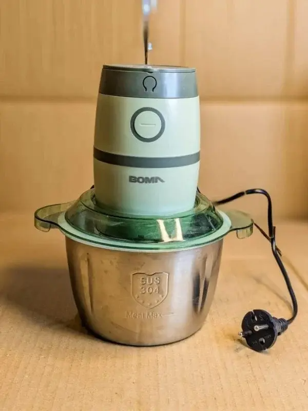 3 in 1 BOMA Multifunction Grinding food chopper with blender Machine - 300 Watts