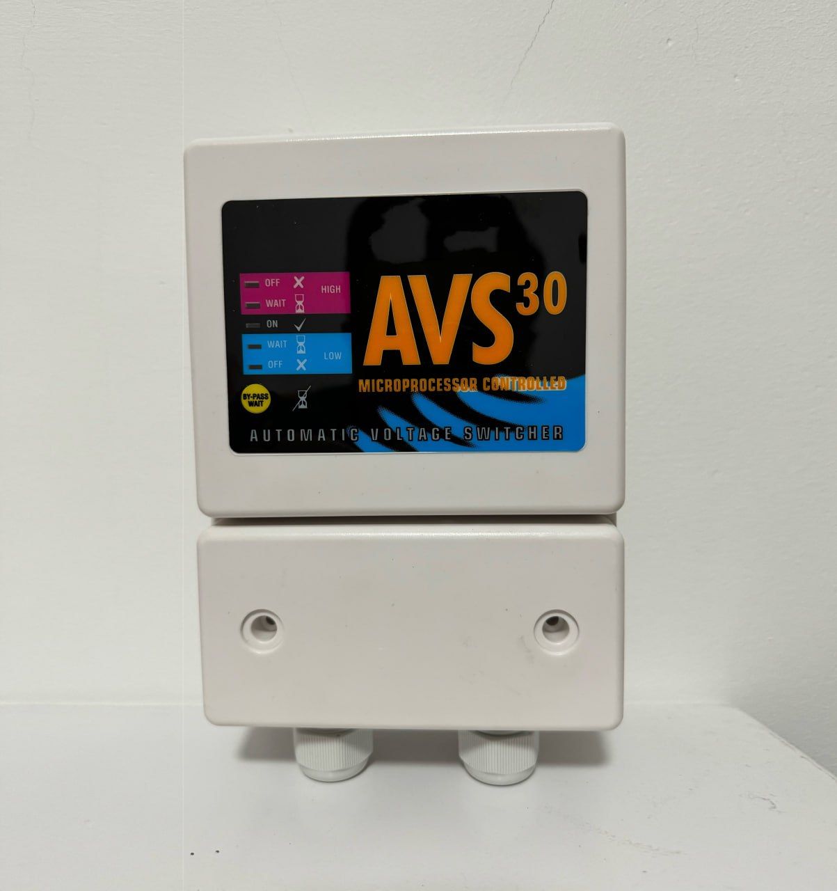 High Quality AVS30 Automatic Voltage Switcher