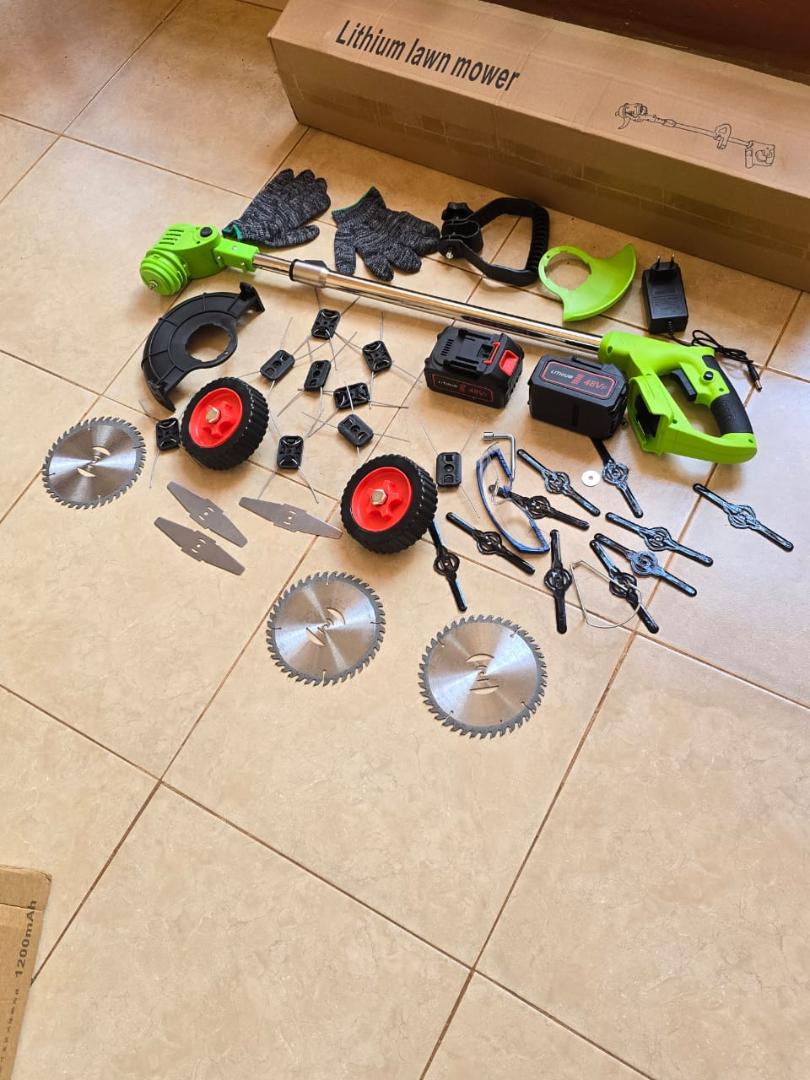 Cordless brush cutter with accessories 48v