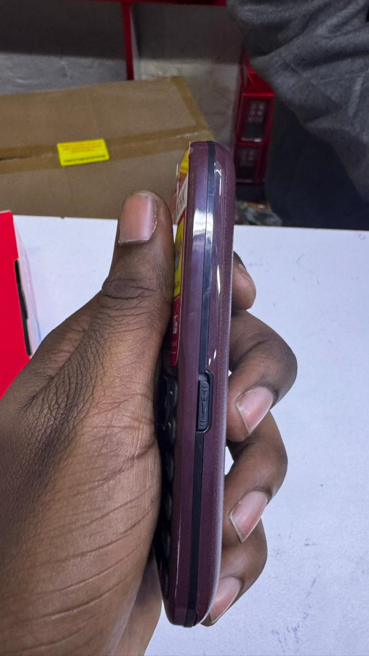 LIMITED DISCOUNT 🔥🔥🔥🔥LIMITED DISCOUNT !!!New KKK K310 TRIPLE SIM CARD FEATURE PHONE WITH Bluetooth /Wireless FM/SD Slot kabambe/katululu/mulika mwizi/button feature phone