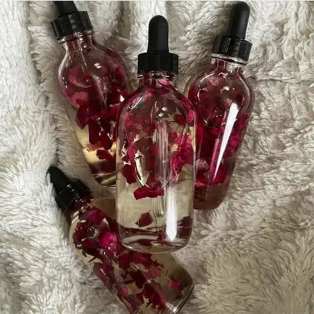 NATURAL YONI OIL – FEMININE WELLNESS & INTIMATE CARE LUBRICANT FOR WOMEN view 3