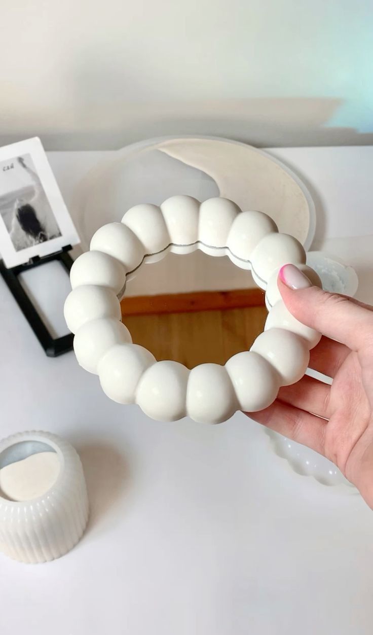 BUBBLE  Makeup Mirror, Desktop Simple Dressing Mirror, Square Princess Mirror, Simple Folding Portable Makeup Mirror