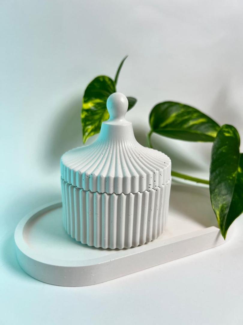 3pcs -dish +lid + display tray -Home decor as shown for bedroom decoration display  jewellery holders with a luxury touch to your interior design.