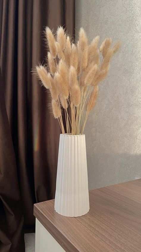 HOT DEAL ! 1 pc Home quality  flower Vase as shown.A  luxurious touch to your interior setting, and at the same time, it is a zero-maintenance.