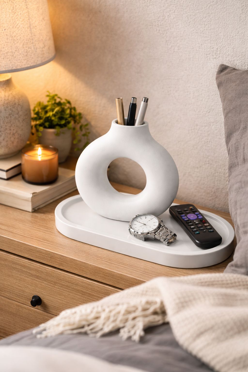 NEW Stock !!! Small donut flower vase + Elongated oval Multi purose Display Tray.Decorate Your Bedroom.Living room . Decorate your bnb unit . Use these items as home decors . Gift sets . Organise you