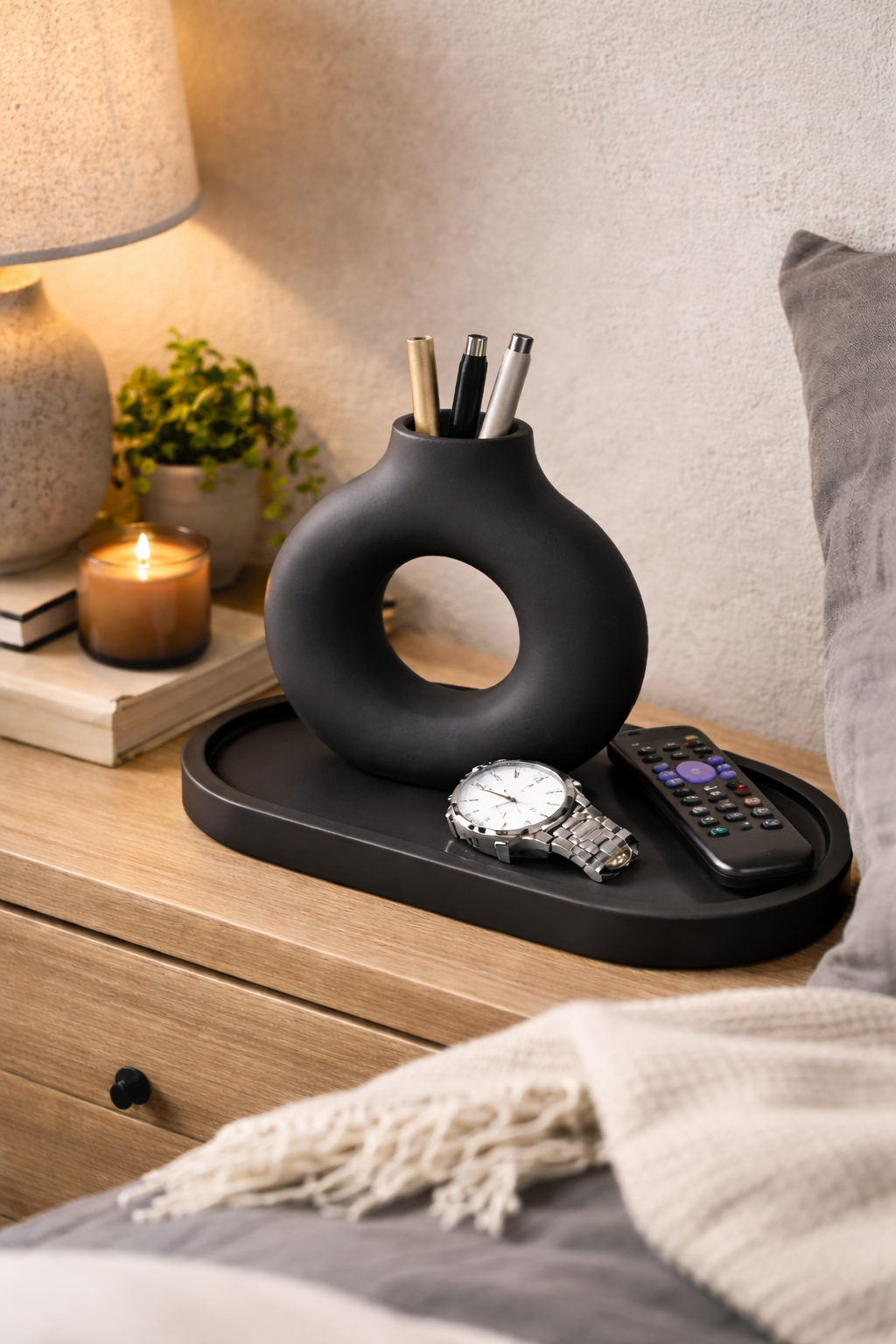 NEW Stock !!! Small donut flower vase + Elongated oval Multi purose Display Tray.Decorate Your Bedroom.Living room . Decorate your bnb unit . Use these items as home decors . Gift sets . Organise you