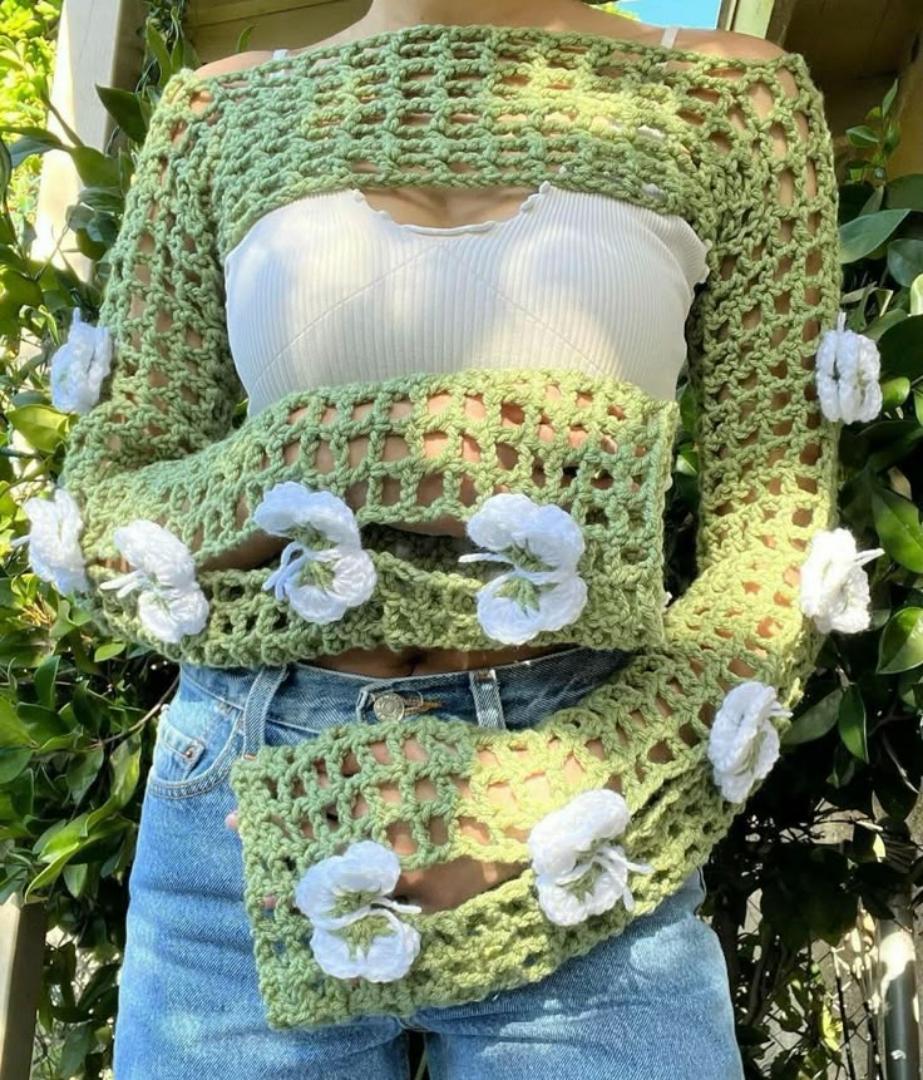 CROCHET SHRUG TOP WITH OPEN SLEEVES AND FLOWERS