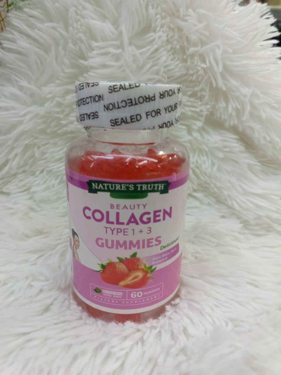 Nature's Truth Beauty Collagen Gummies | 60 Count Type 1 and 3 | Natural Strawberry Flavor | Non-GMO, Gluten Collagen Peptide Supplement