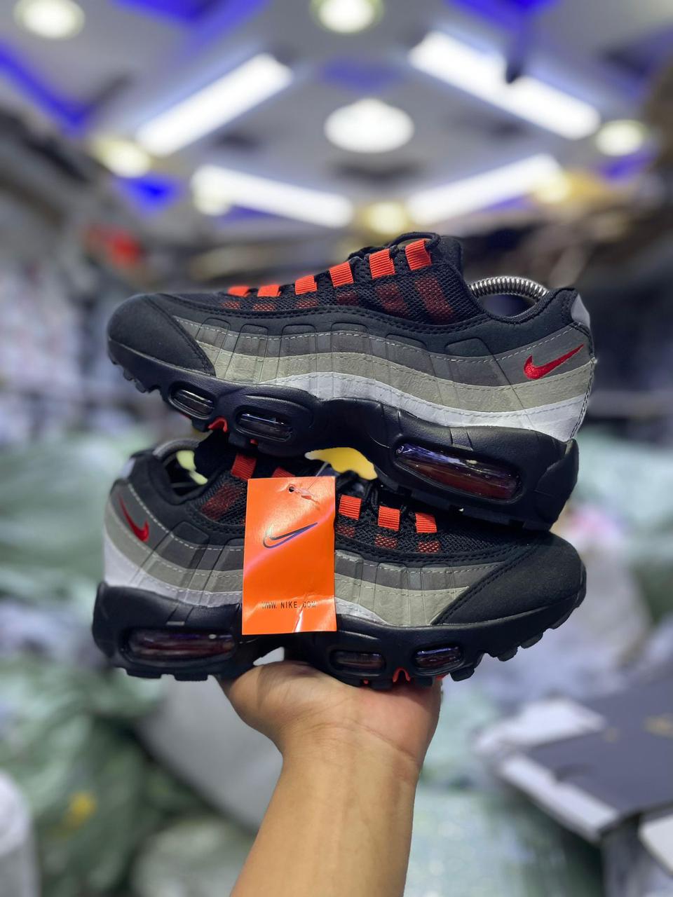 ✨✨Air Max 95 – Fashionable & Durable Sneakers ✨ Limited pairs available  grab yours now!✨✨