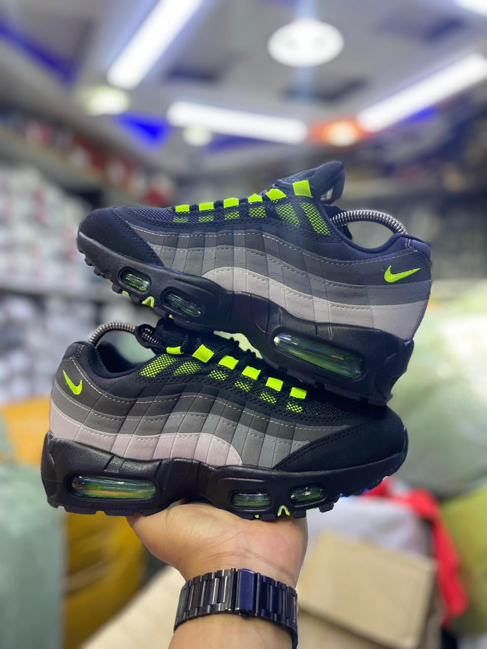 ✨✨Air Max 95 – Fashionable & Durable Sneakers ✨ Limited pairs available  grab yours now!✨✨