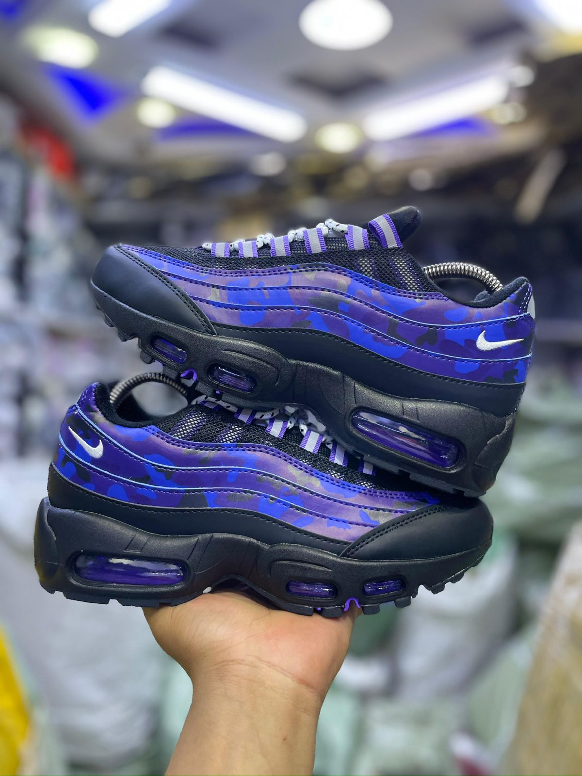“🔥🔥ATTENTION PLEASE ❗❗❗
⚡ DON'T SLEEP❗❗❗ Once they're gone, they're gone.
“🔥🔥 Rare Air Max 95 Racer Blue Camo & Green camo street-ready style meets legendary comfort.”