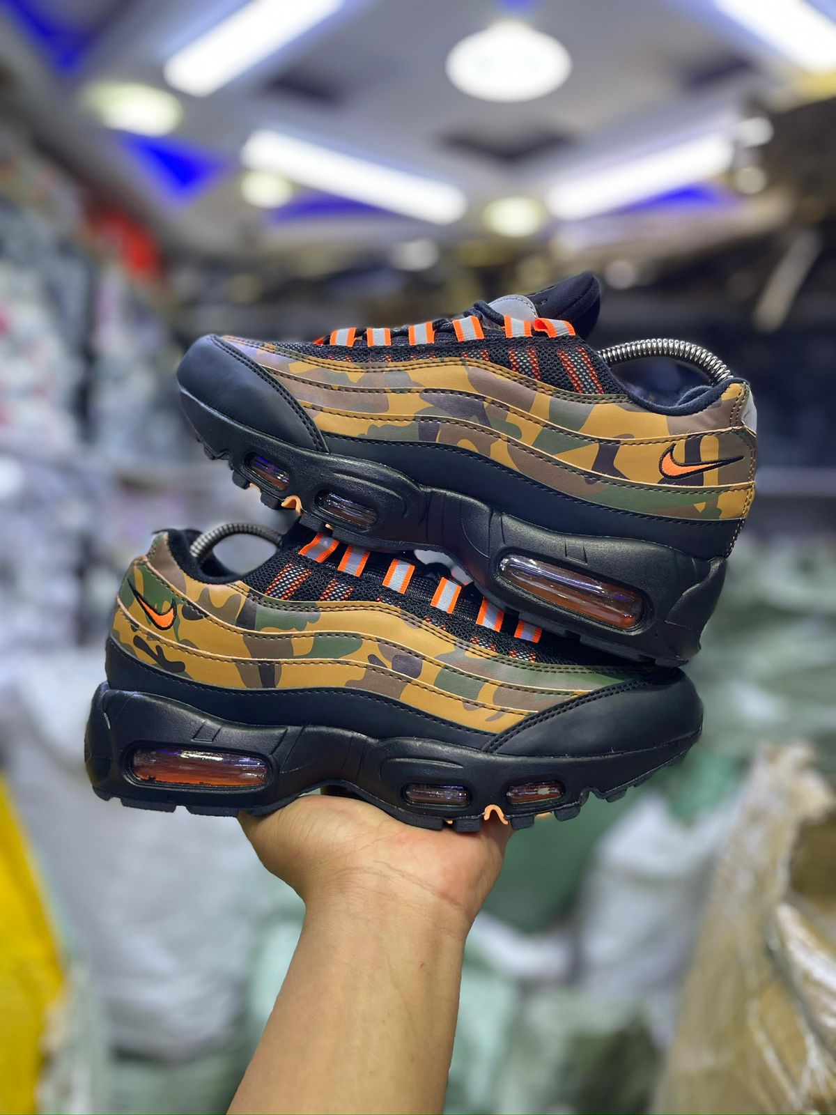 “🔥🔥ATTENTION PLEASE ❗❗❗
⚡ DON'T SLEEP❗❗❗ Once they're gone, they're gone.
“🔥🔥 Rare Air Max 95 Racer Blue Camo & Green camo street-ready style meets legendary comfort.”