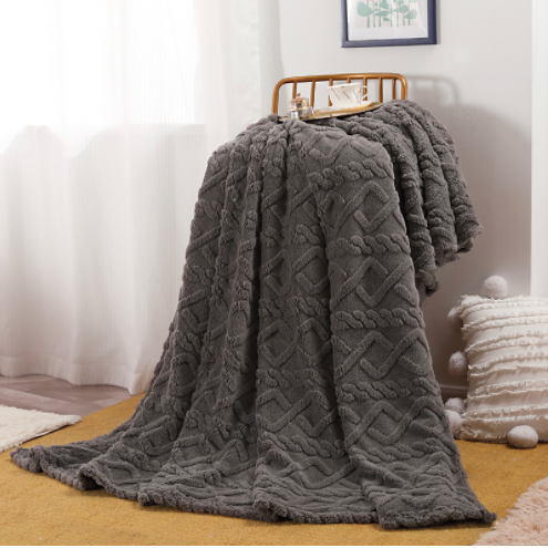 Modern minimalist ins tower skin velvet blanket solid color single-layer spring/summer style blanket lightweight air conditioning blanket cover blanket