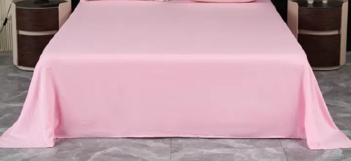 Simple solid color bed sheets can be machine washed, skin friendly, and brushed, light luxury