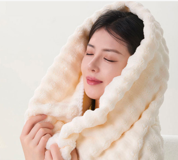 Bubble velvet bath towel, new product, suitable for showering, can absorb water without shedding hair, is soft and quick drying, edge wrapped，1pc 70 * 140cm