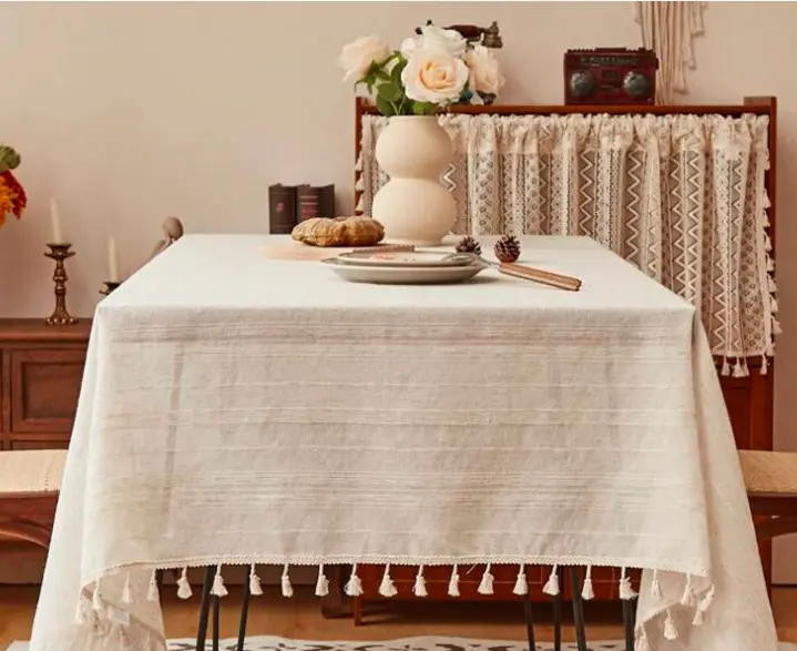 European classical cotton and linen tablecloth with lines and tassels, creating an atmosphere for dining tablecloths, dust-proof decorative cloths, living room coffee table covers