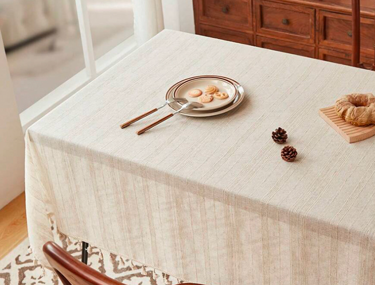 European classical cotton and linen tablecloth with lines and tassels, creating an atmosphere for dining tablecloths, dust-proof decorative cloths, living room coffee table covers