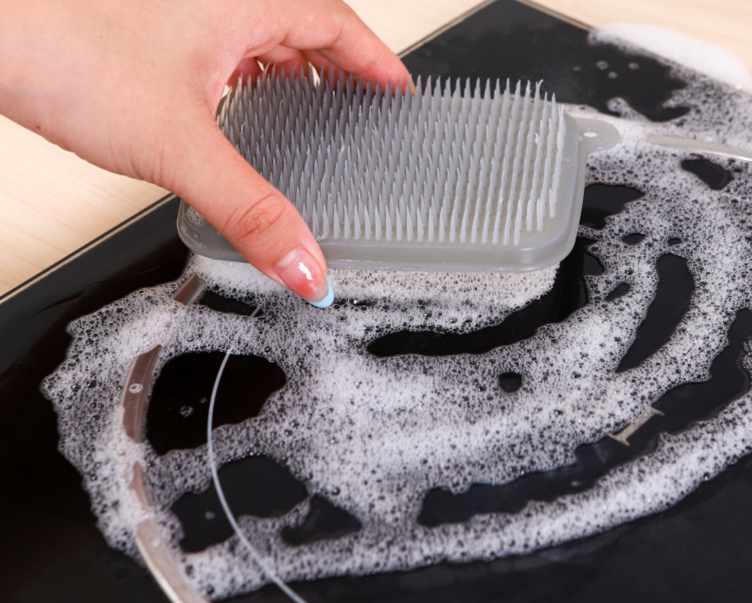 Fruit and vegetable brush, kitchen multifunctional bendable vegetable and fruit cleaning brush, household vegetable washing brush