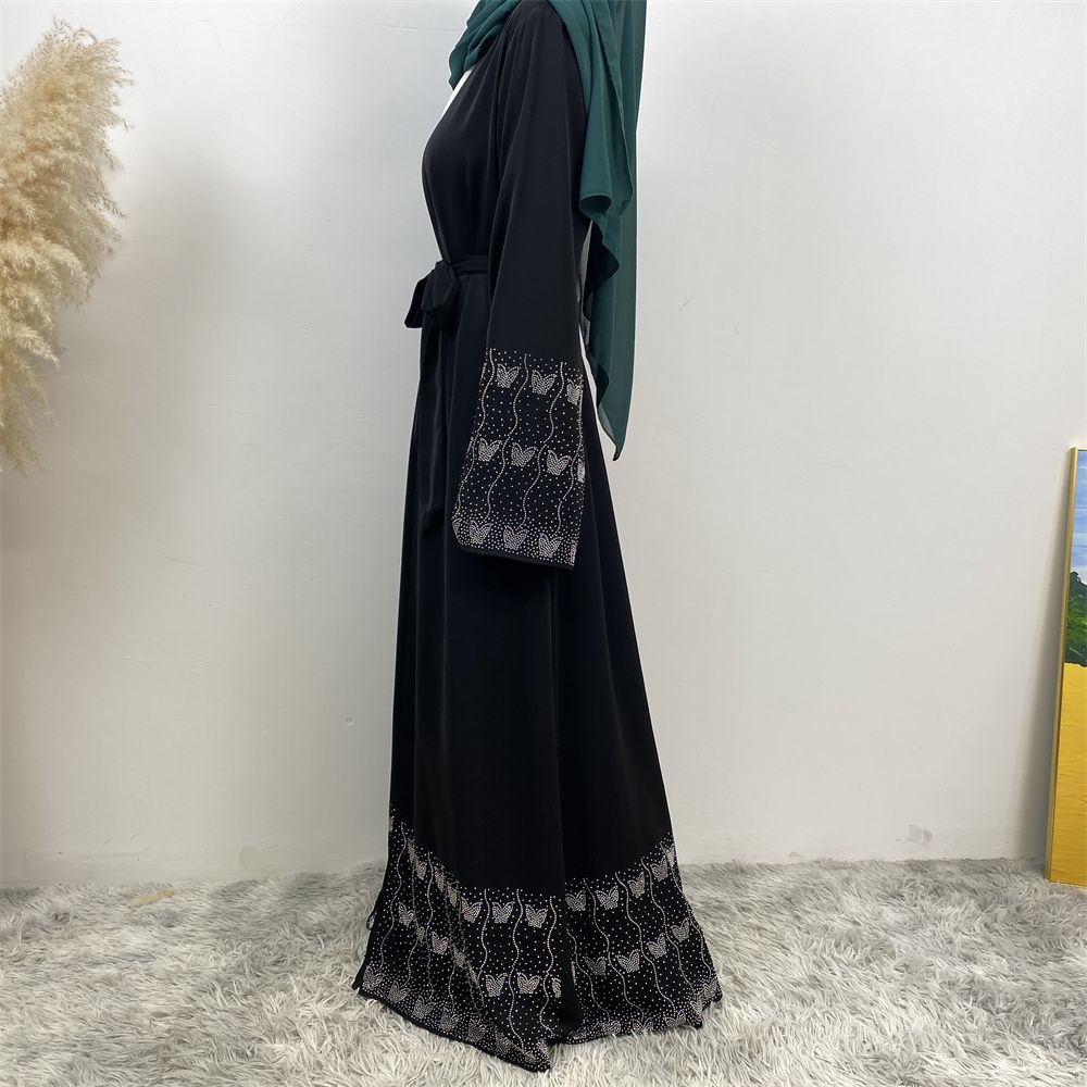 During Ramadan, Muslim Dubai, Turkish, Moroccan, Arab slimming, pocket cardigans, Islamic women's fashion, Middle Eastern ironed brick abaya are on sale