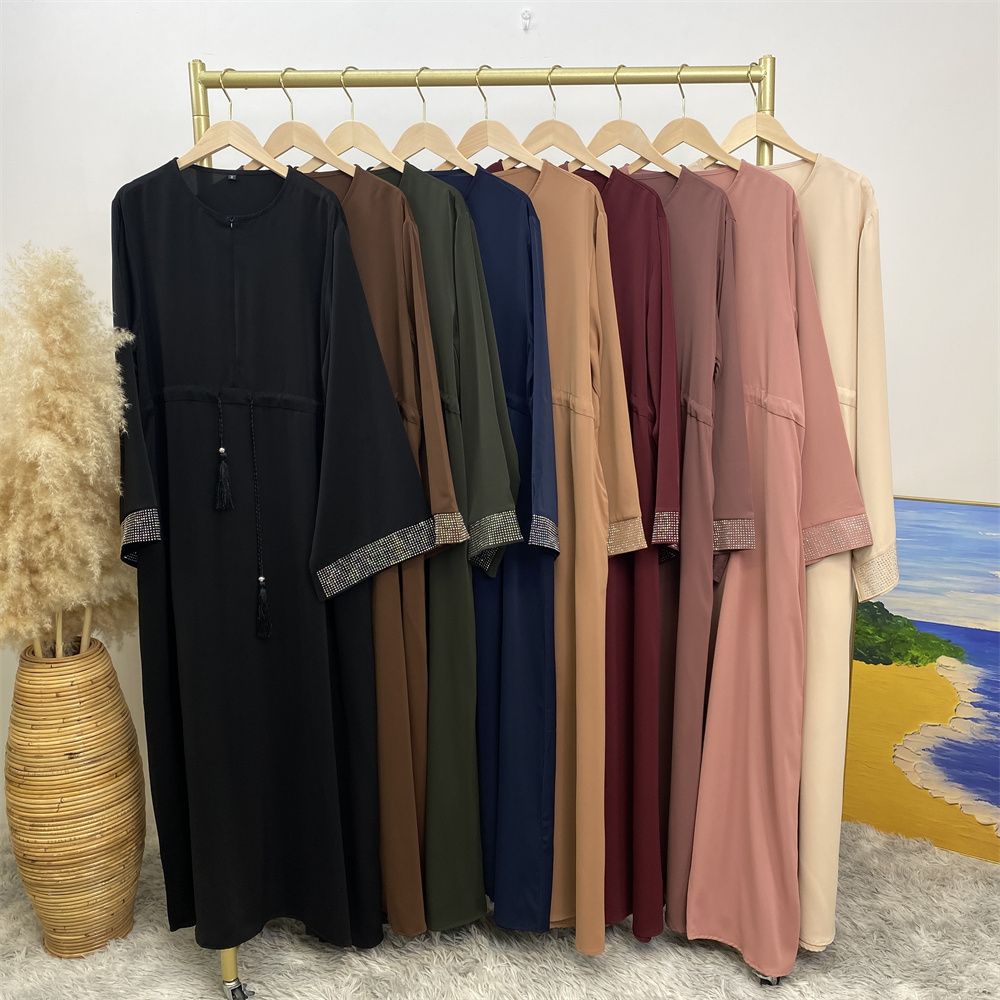 Middle Eastern Muslim fashion women's dress with diamond and patchwork lace-up, Islamic women's popular pocket robe