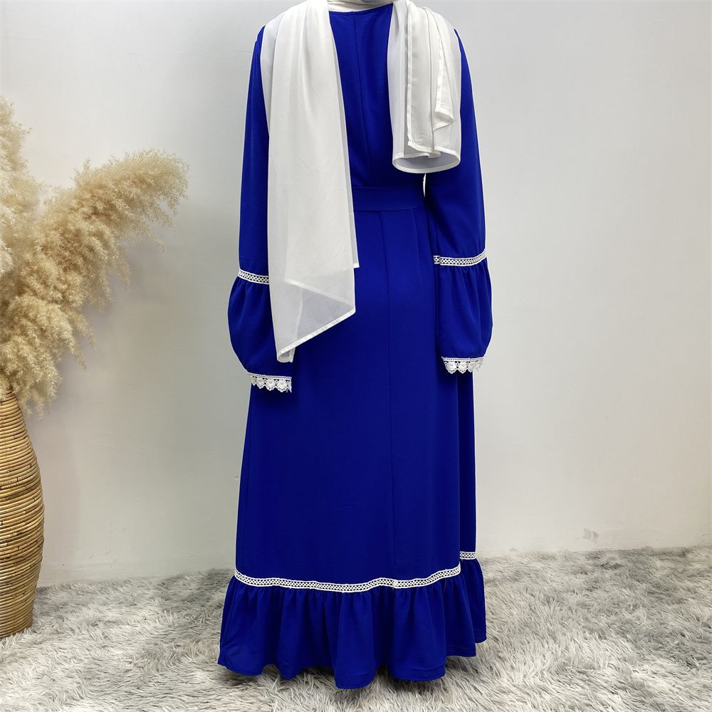 A Muslim Dubai Turkish Arab dress with white lace and front zipper and large hem is on sale in East Dubai