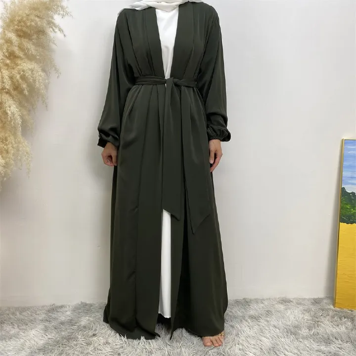 The best-selling solid-color cardigan in the Muslim Middle East Dubai robe and the popular Islamic fashion women's dress