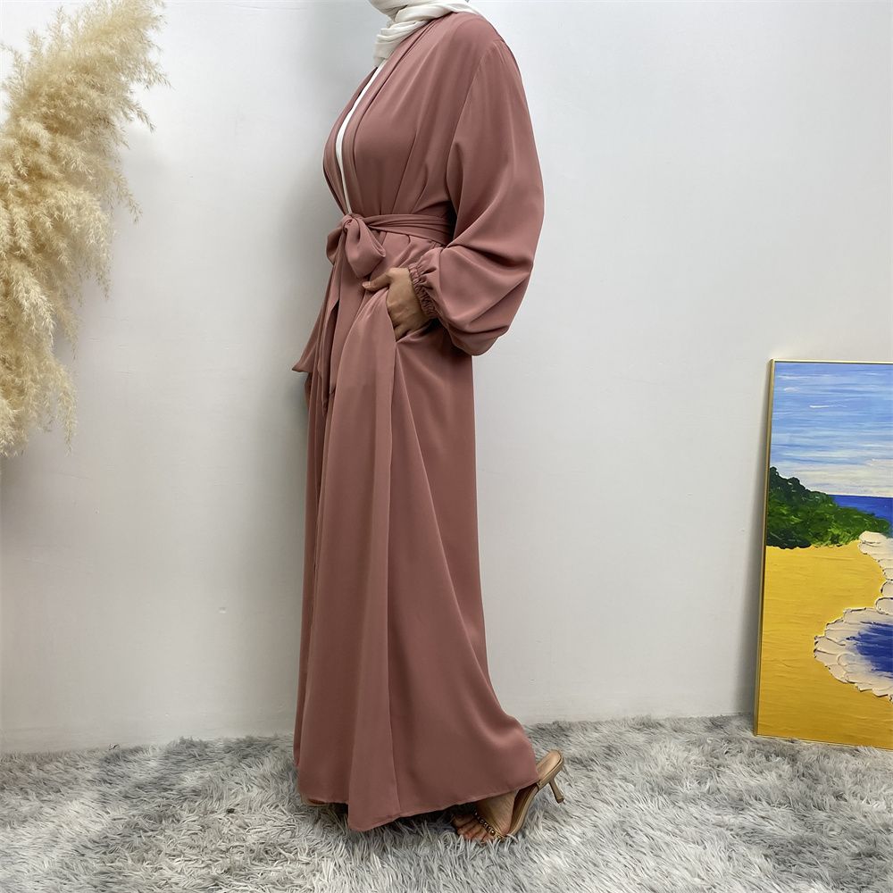 The best-selling solid-color cardigan in the Muslim Middle East Dubai robe and the popular Islamic fashion women's dress