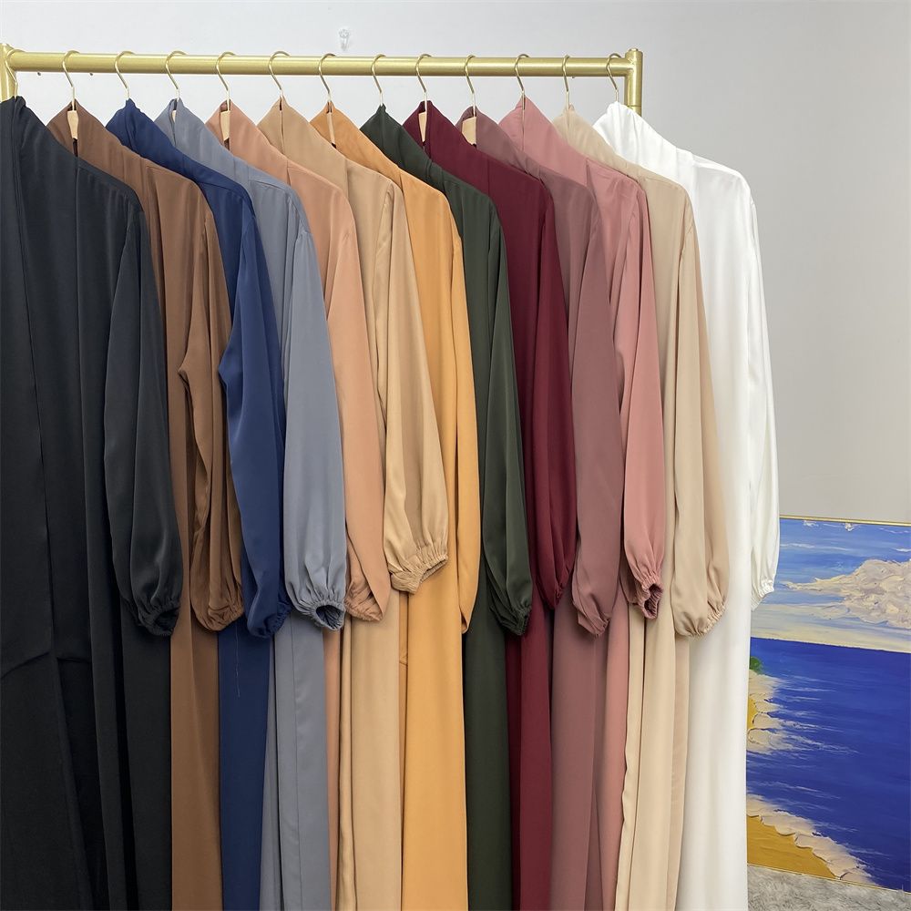 The best-selling solid-color cardigan in the Muslim Middle East Dubai robe and the popular Islamic fashion women's dress