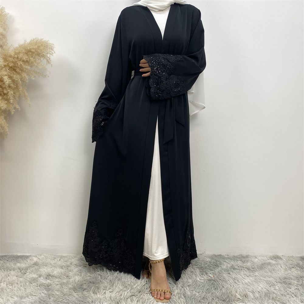 A long Muslim cardigan women's dress with fashionable and casual lace embroidery from Dubai, Turkey, in the Middle East