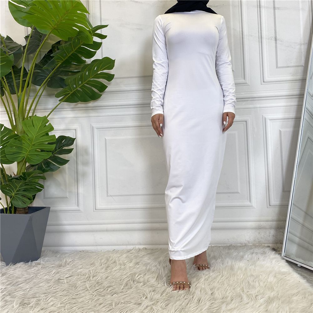 Solid-colored long-sleeved dresses, women's base shirts and long skirts are selling well in the Middle East, Muslim markets, Arab countries and Dubai, Africa