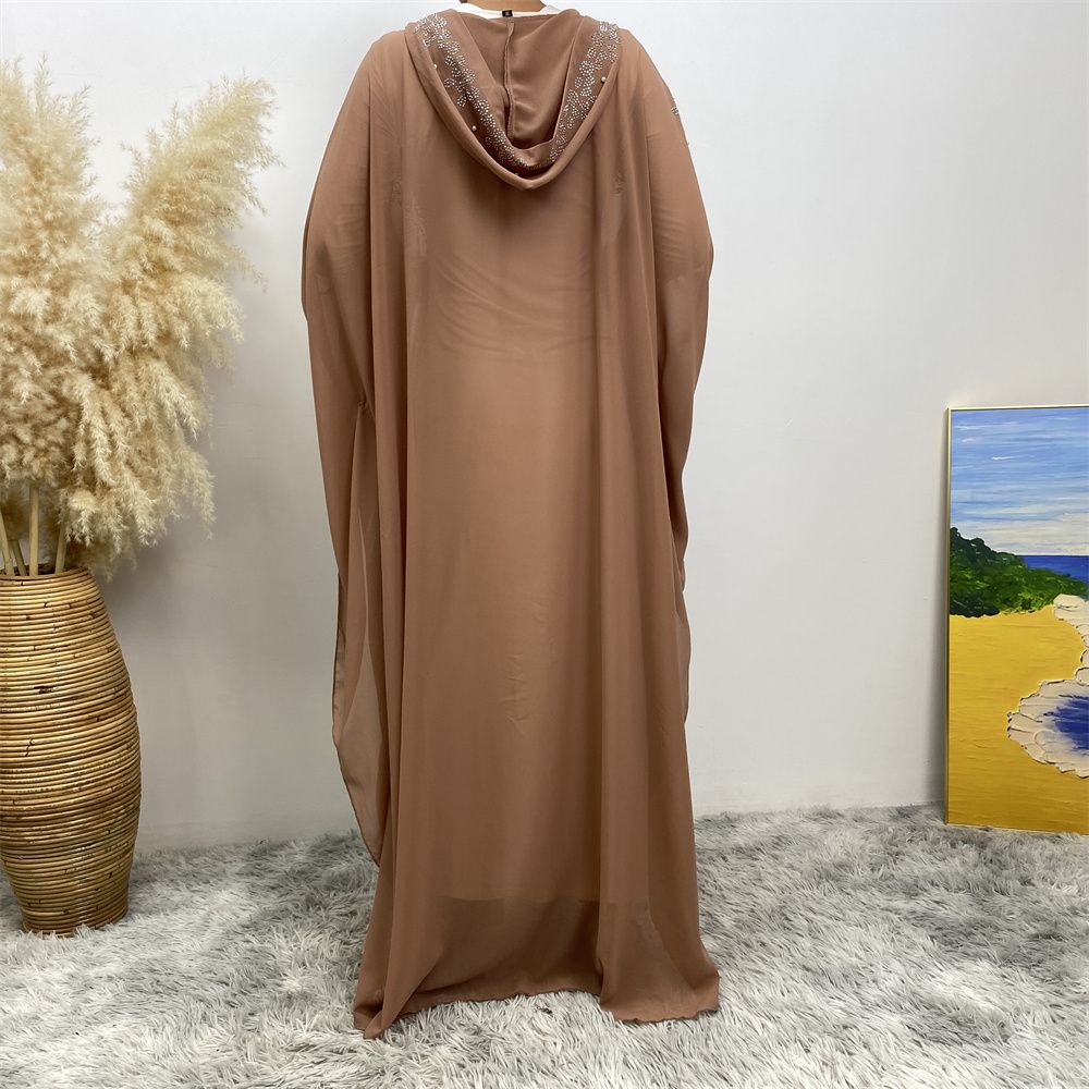 The best-selling diamond-encrusted cardigan dress is selling well in the Middle East Muslim, Arab and African Dubai