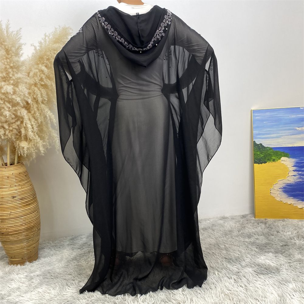 The best-selling diamond-encrusted cardigan dress is selling well in the Middle East Muslim, Arab and African Dubai