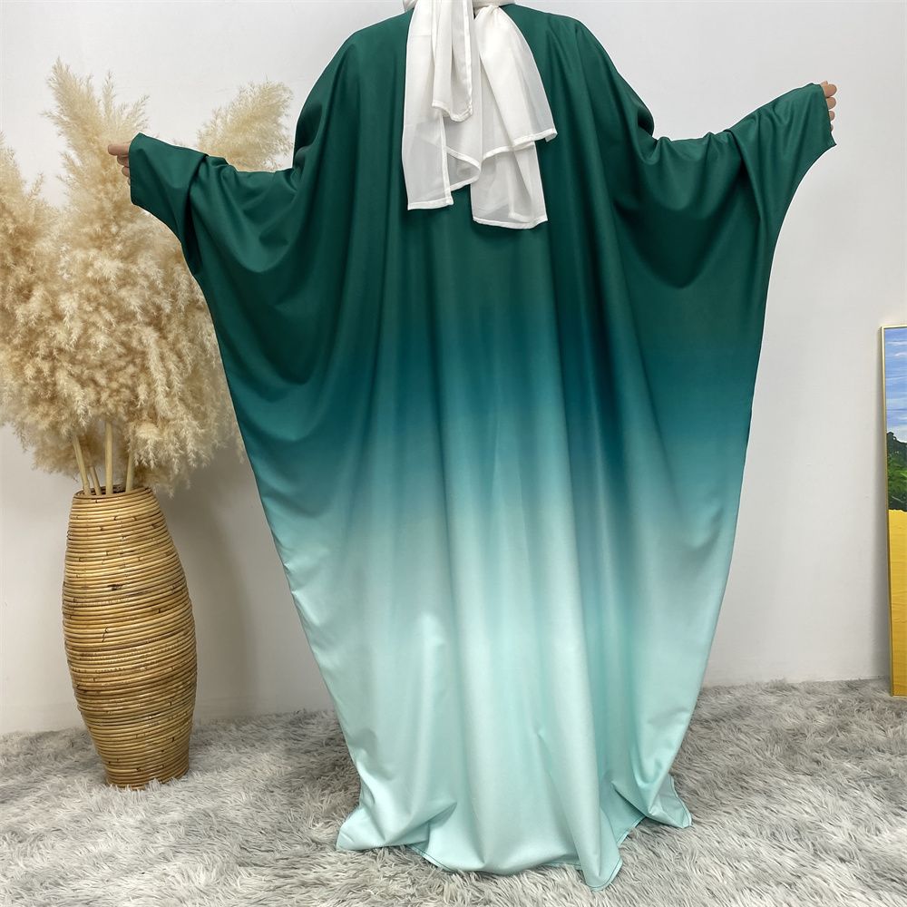 Middle East Dubai fashion Muslim batsleeved cardigan, Islamic Turkish elegant women's wear, loose gradient color robe
