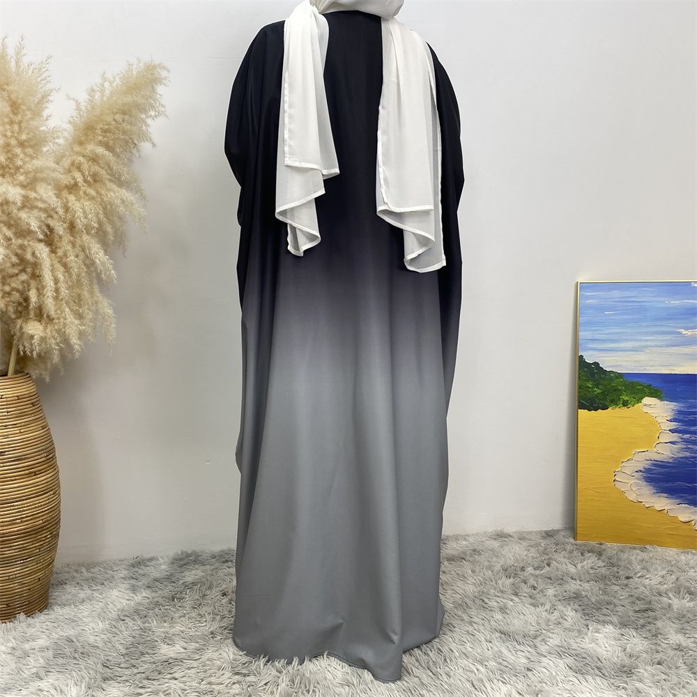 Middle East Dubai fashion Muslim batsleeved cardigan, Islamic Turkish elegant women's wear, loose gradient color robe