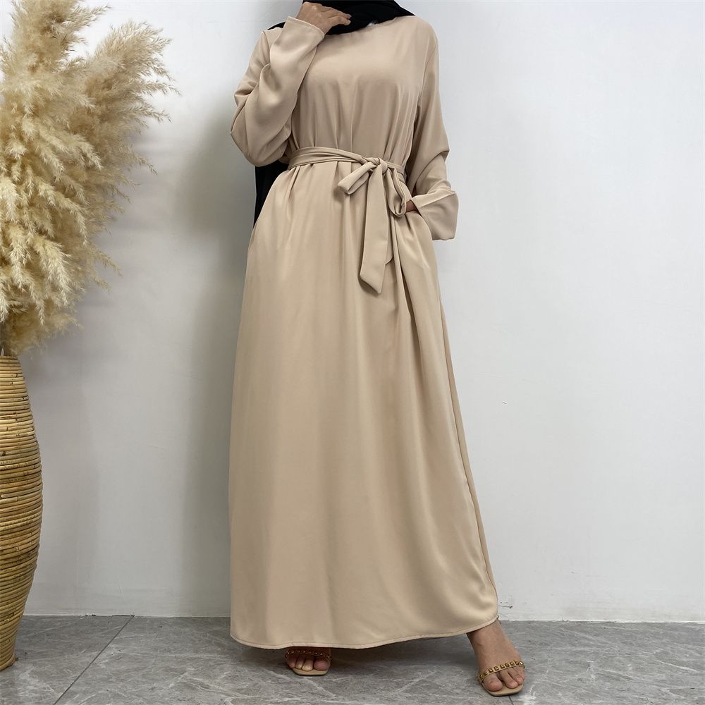 New Middle Eastern Muslim fashion, Dubai, Turkey and Africa's best-selling solid color tie and pocket Muslim dress