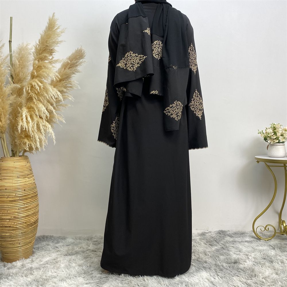 Muslim fashion, the best-selling women's wear in Dubai, Middle East, is positioned as a heavy-duty embroidered cardigan and a Dubai robe