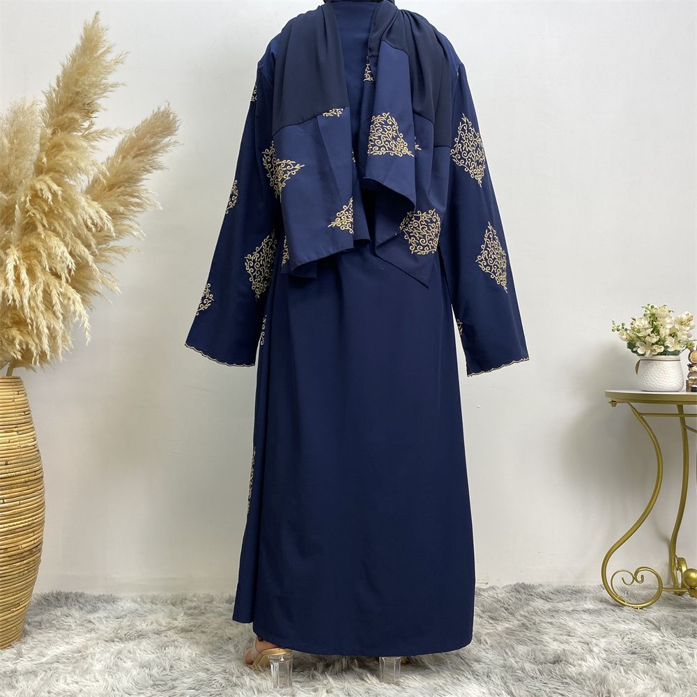 Muslim fashion, the best-selling women's wear in Dubai, Middle East, is positioned as a heavy-duty embroidered cardigan and a Dubai robe