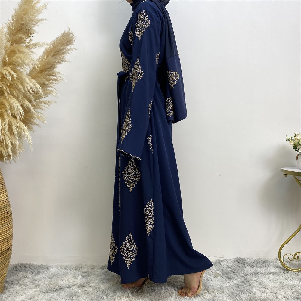 Muslim fashion, the best-selling women's wear in Dubai, Middle East, is positioned as a heavy-duty embroidered cardigan and a Dubai robe