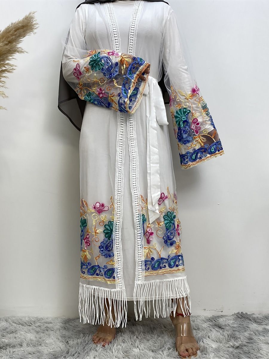 A popular fashion women's dress for Middle Eastern Muslims, Dubai, Africa and Turkey, including a cardigan, embroidered mesh robe and dress