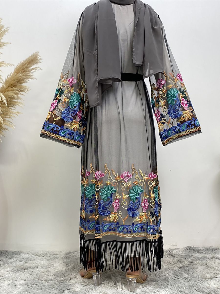 A popular fashion women's dress for Middle Eastern Muslims, Dubai, Africa and Turkey, including a cardigan, embroidered mesh robe and dress