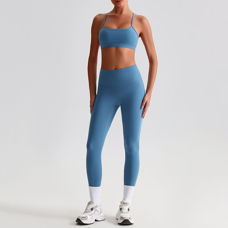 European and American cross-border breathable quick-dry yoga set for women, slimming and back-beautifying fitness wear, running sportswear, tight-fitting set